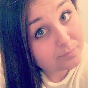 Meet your Posher, Carey